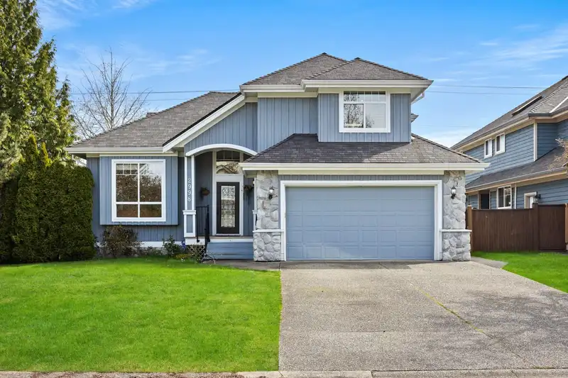2998 147A STREET - photo 1 of 37