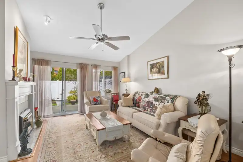 68 17516 4 AVENUE - photo 3 of 24