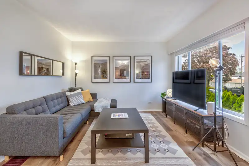 3609 E 29TH AVENUE - photo 3 of 40