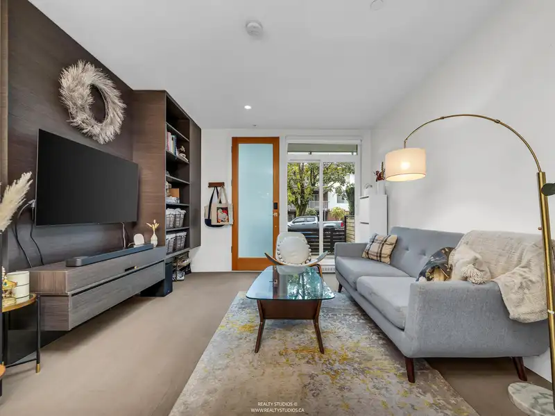 3177 QUEBEC STREET - photo 3 of 38