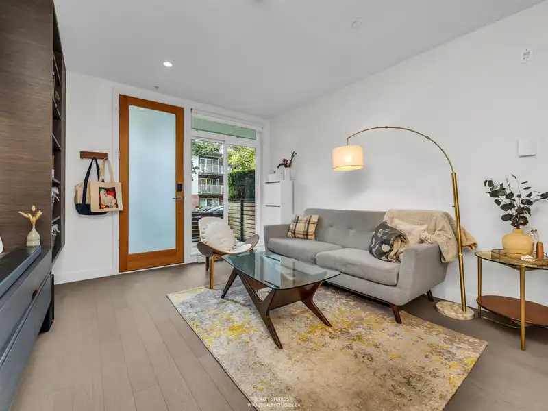 3177 QUEBEC STREET - photo 4 of 38