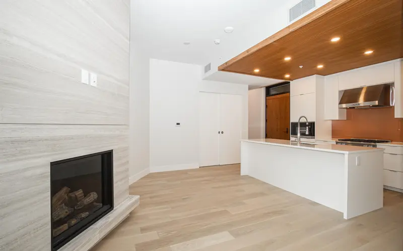 402 6699 NELSON AVENUE - photo 4 of 25