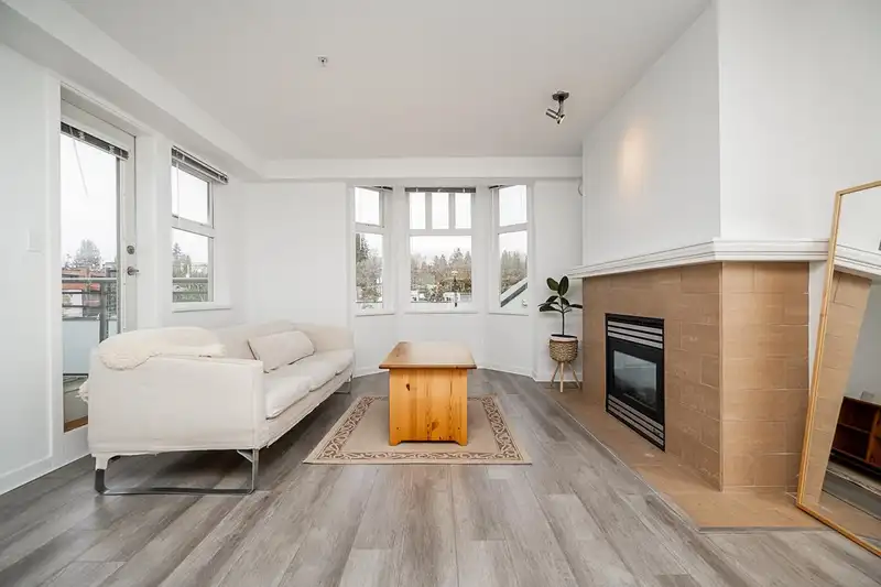 306 3580 W 41ST AVENUE - photo 1 of 24