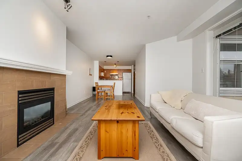 306 3580 W 41ST AVENUE - photo 3 of 24