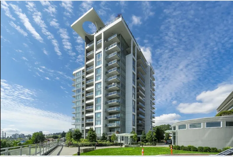 307 200 NELSON'S CRESCENT - photo 3 of 25