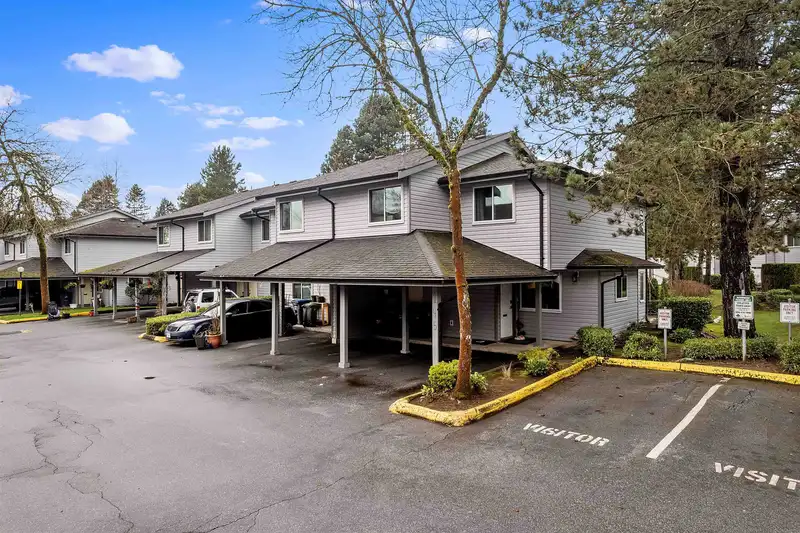 145 7287 140 STREET - photo 2 of 40