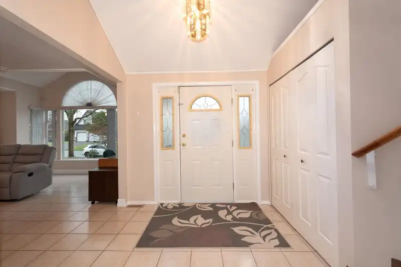 6081 185B STREET - photo 3 of 34