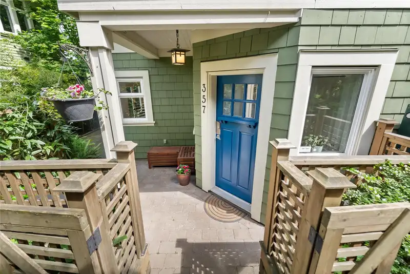 357 W 11TH AVENUE - photo 1 of 40