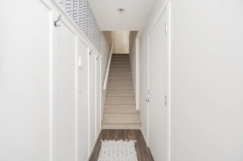 46 5858 142 STREET - photo 4 of 39