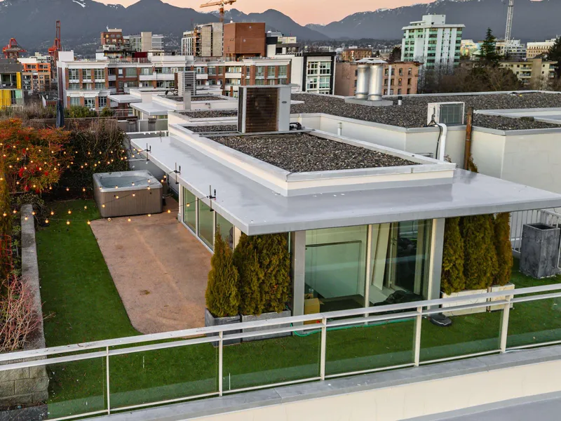 801 221 UNION STREET - photo 4 of 25