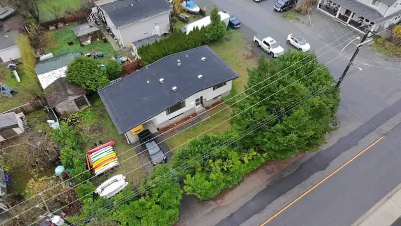 31949 SILVERDALE AVENUE - photo 1 of 40