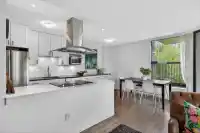 804 2041 BELLWOOD AVENUE - thumbnail 2
