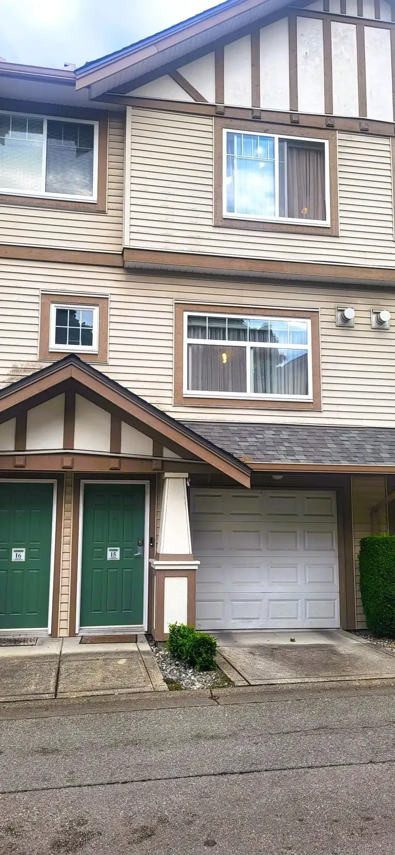 15 2678 KING GEORGE BOULEVARD - photo 2 of 20