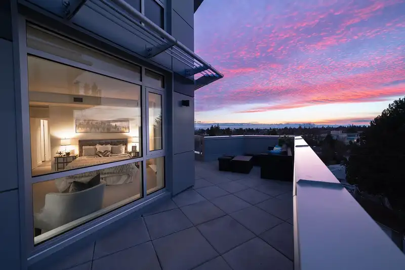 501 5189 CAMBIE STREET - photo 1 of 40