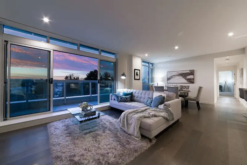 501 5189 CAMBIE STREET - photo 3 of 40