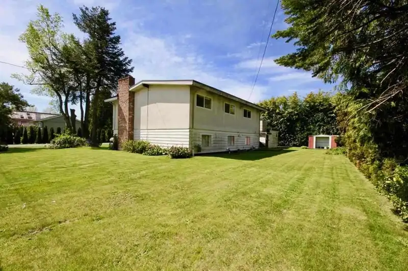1230 MALVERN PLACE - photo 2 of 12