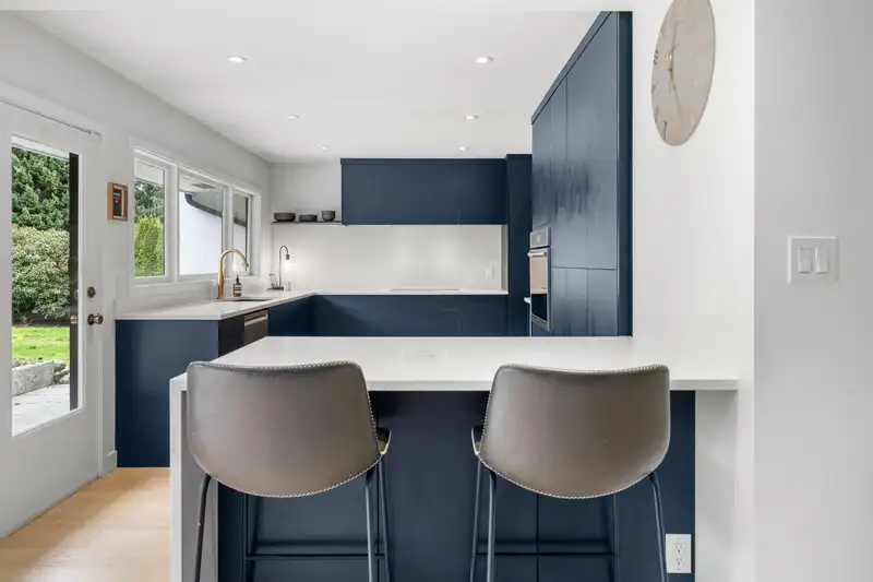 675 BURLEY DRIVE - photo 4 of 40