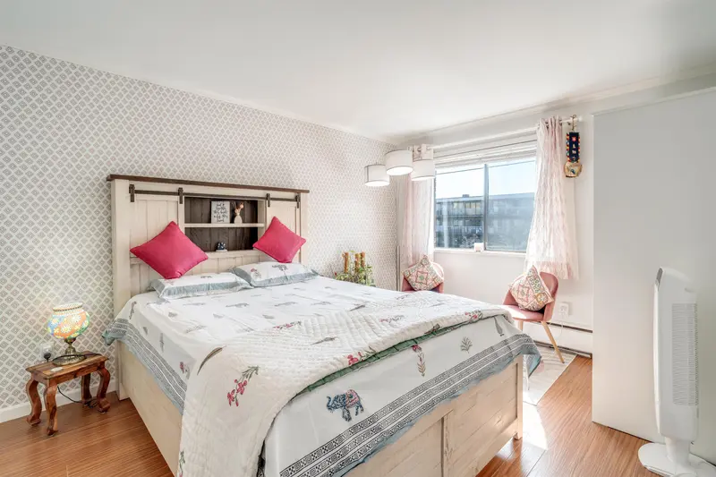 104 327 NINTH STREET - photo 3 of 25