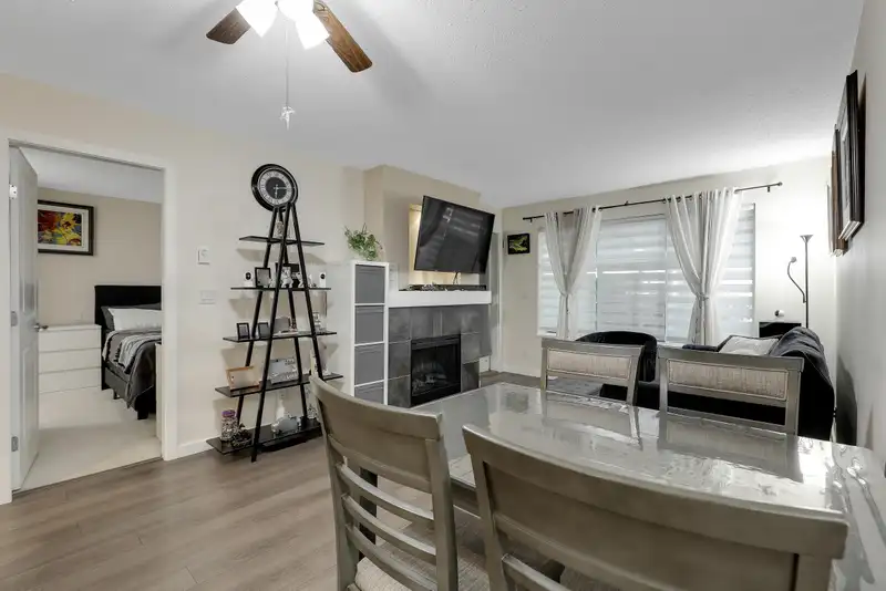 114 14885 105 AVENUE - photo 4 of 33