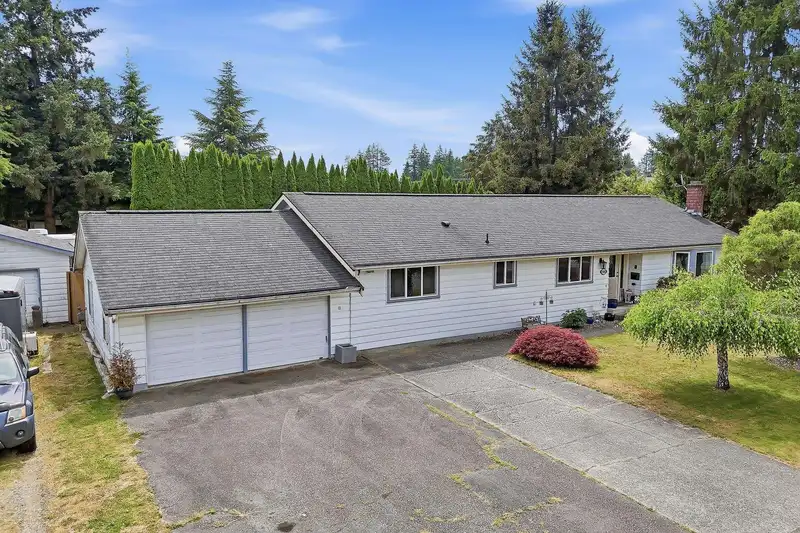19660 35A AVENUE - photo 1 of 26