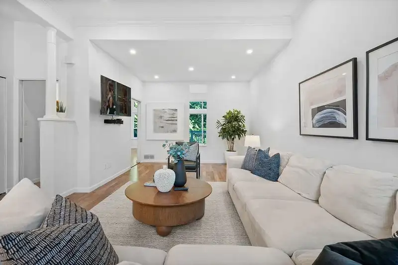 10 1 ASPENWOOD DRIVE - photo 2 of 40