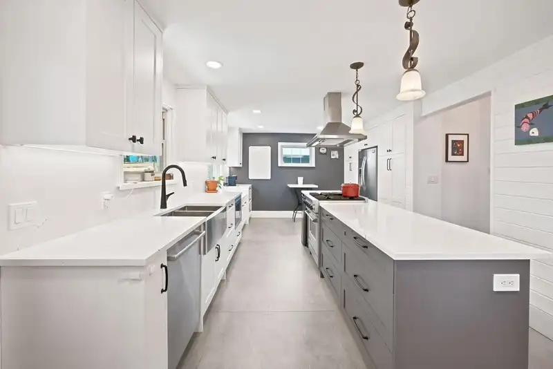829 EIGHTH AVENUE - photo 3 of 39