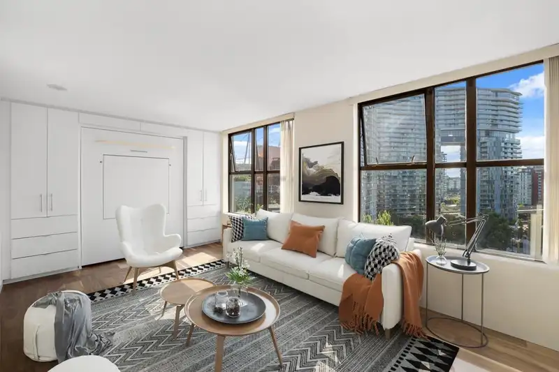 1004 989 BEATTY STREET - photo 2 of 19