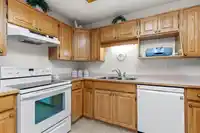 246 2451 GLADWIN ROAD - thumbnail 6
