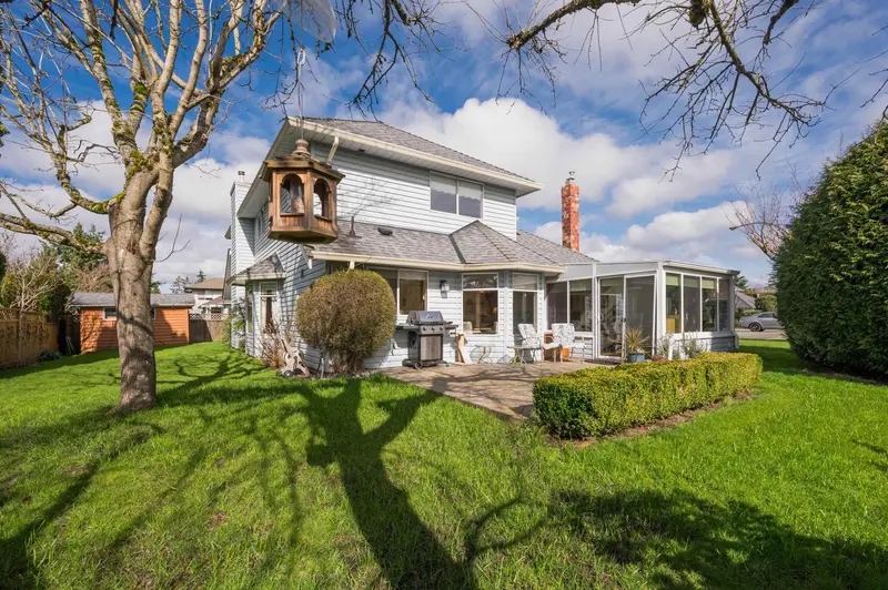 4925 53A STREET - photo 2 of 25