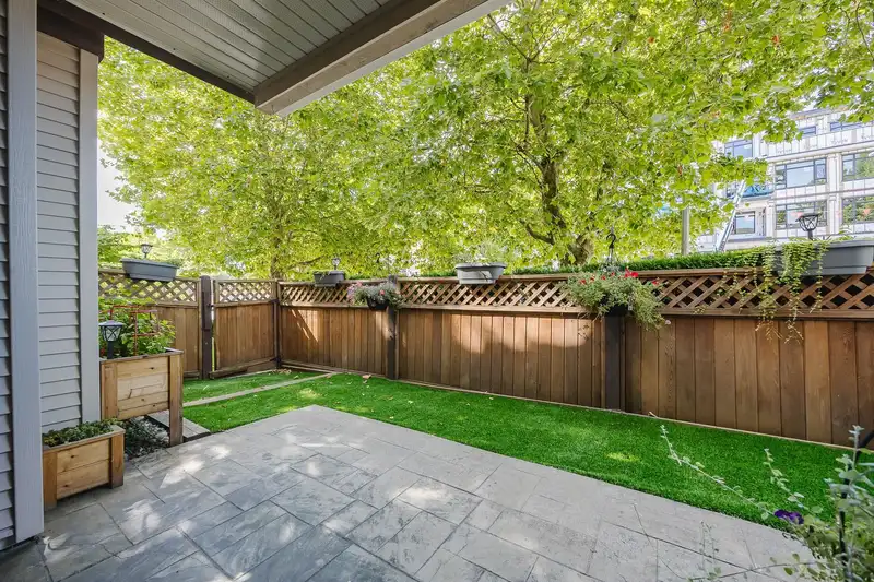 104 17727 58 AVENUE - photo 1 of 35
