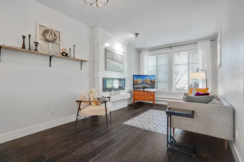 3 3266 147 STREET - photo 2 of 18