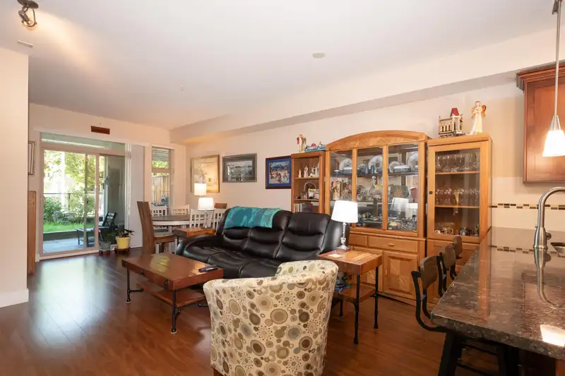 102 2330 SHAUGHNESSY STREET - photo 4 of 39