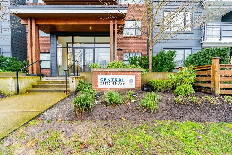 204 22136 49 AVENUE - photo 4 of 25