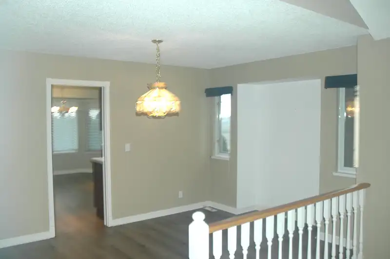 433A BROMLEY STREET - photo 3 of 8