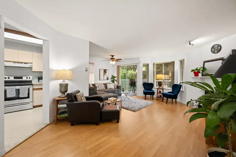 41 8280 121A STREET - photo 3 of 32