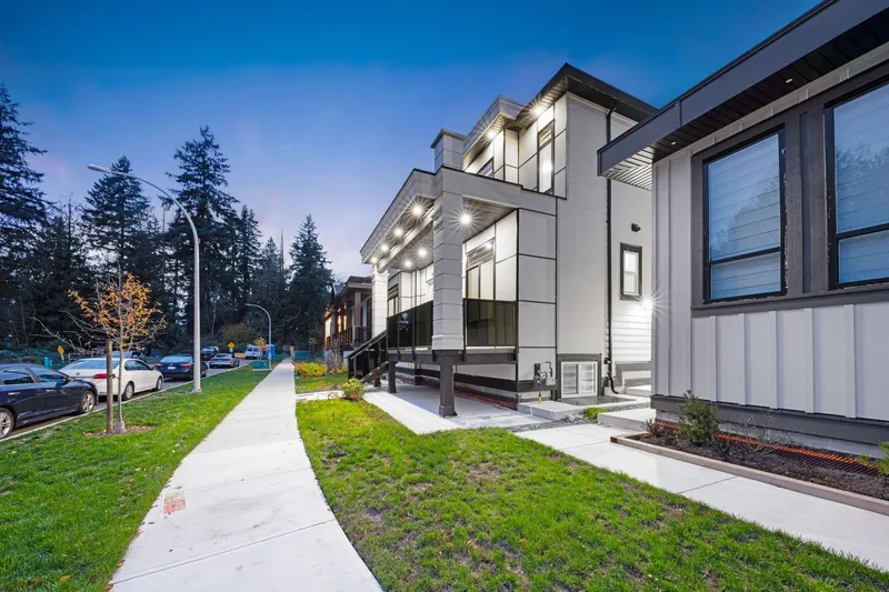 14779 68A AVENUE - photo 3 of 25