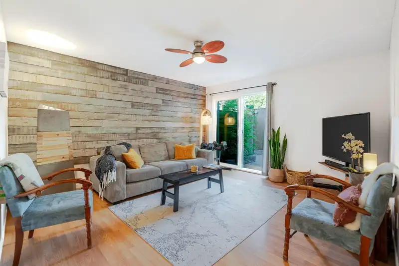 9 39752 GOVERNMENT ROAD - photo 3 of 31