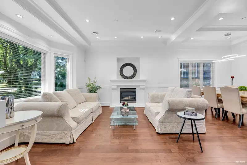 3477 W 20TH AVENUE - photo 3 of 36