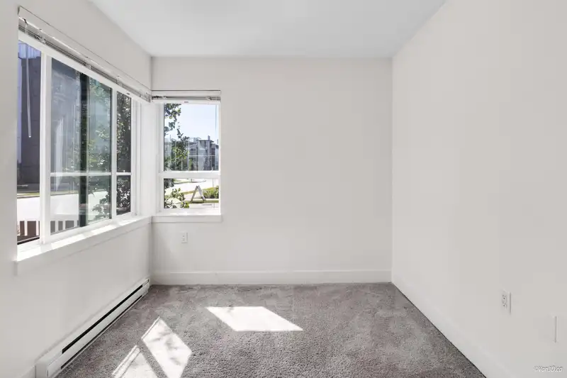 8 20849 78B AVENUE - photo 3 of 30