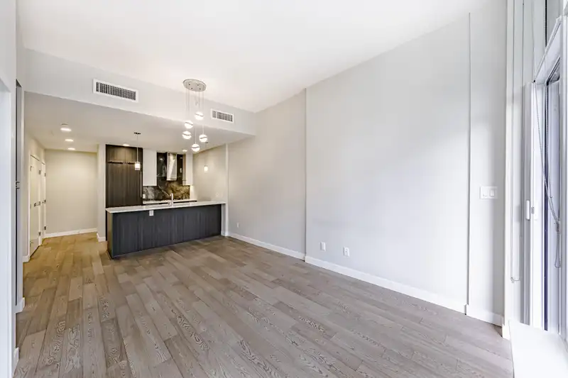 109 5033 CAMBIE STREET - photo 2 of 28