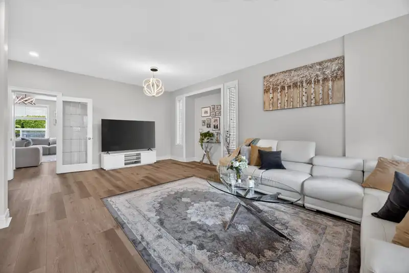19485 66A AVENUE - photo 3 of 39