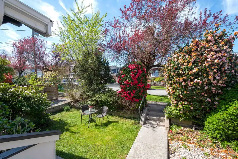 4160 ST. CATHERINES STREET - photo 1 of 37