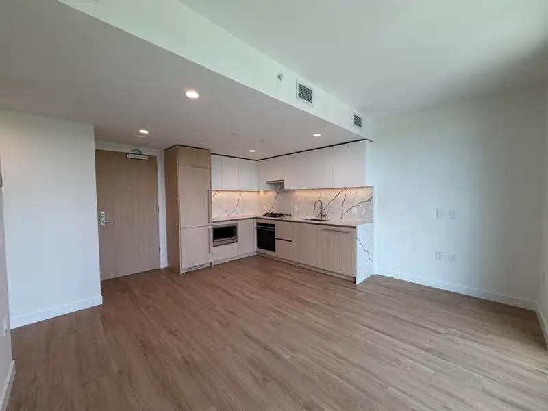 1103 2135 SPRINGER AVENUE - photo 3 of 26