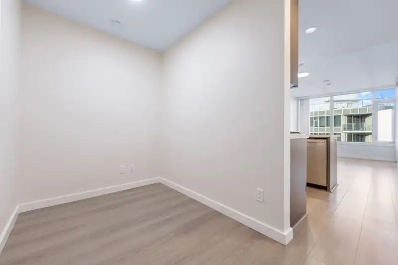 1504 8628 HAZELBRIDGE WAY - photo 4 of 40