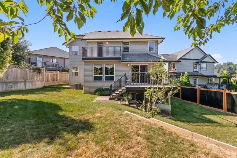46517 ARMSTRONG PLACE - photo 2 of 31