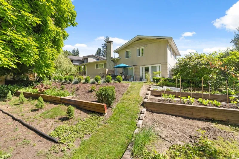 8240 MANSON DRIVE - photo 4 of 25