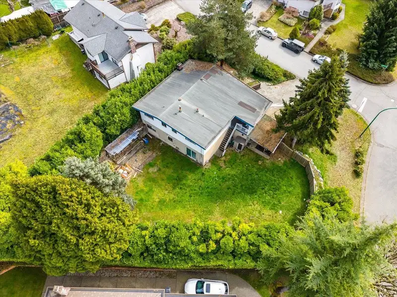 8071 GREENLAKE PLACE - photo 3 of 24