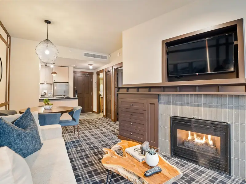 315 4320 SUNDIAL CRESCENT - photo 1 of 23