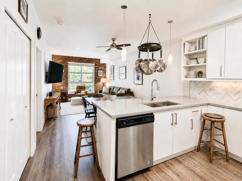 103 14550 WINTER CRESCENT - photo 4 of 19
