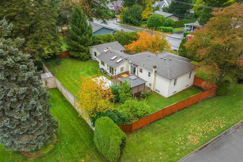 23048 96 AVENUE - photo 3 of 25